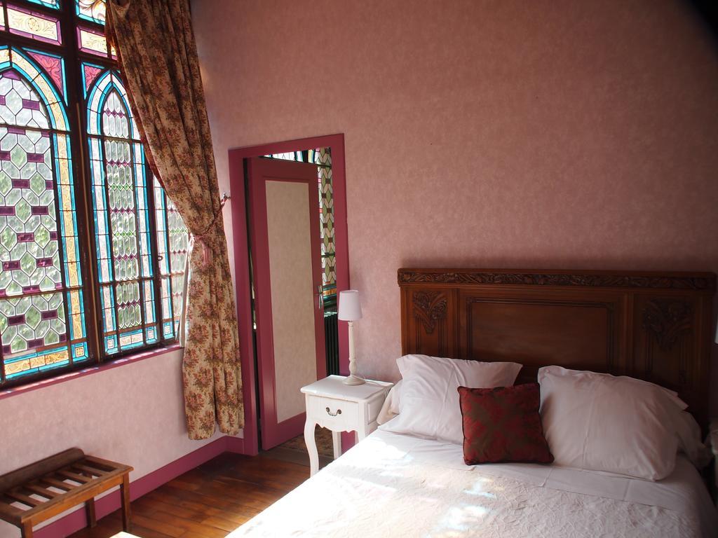 Hotel Emma Calve Millau Room photo